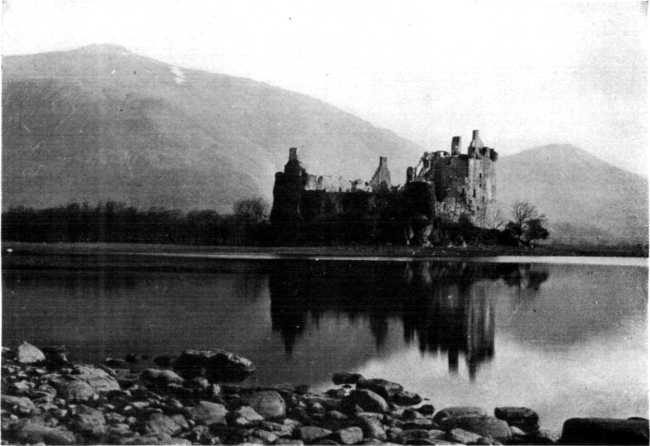 KILCHURN CASTLE, LOCH AWE.