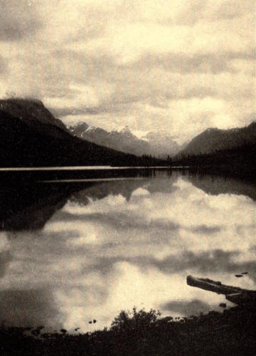 Maligne Lake